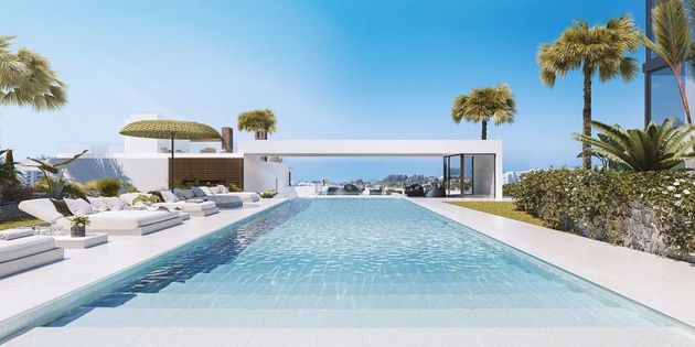 Foto 1 de Casa adosada en venta en Río Real de 4 habitaciones con terraza y piscina
