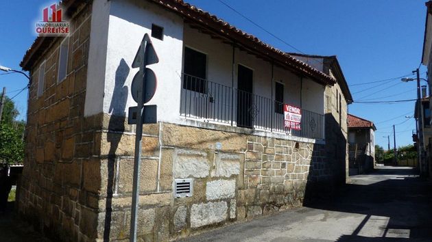Foto 1 de Chalet en venta en San Cibrao das Viñas de 2 habitaciones con terraza y garaje