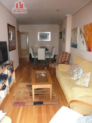 Foto 2 de Pis en venda a Centro - Ourense de 3 habitacions amb terrassa i garatge