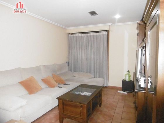 Foto 1 de Piso en venta en Barbadás de 4 habitaciones con garaje y balcón