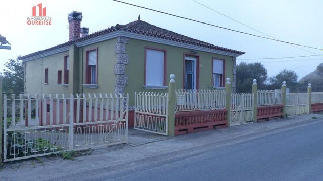 Foto 1 de Casa en venda a Xunqueira de Espadanedo de 5 habitacions amb jardí i balcó