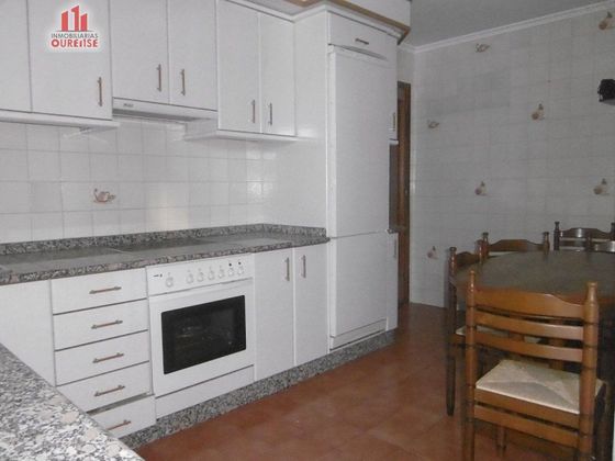 Foto 2 de Pis en venda a Carballiño (O) de 3 habitacions amb garatge i calefacció