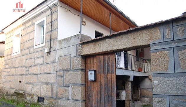Foto 1 de Casa en venda a San Cibrao das Viñas de 3 habitacions amb balcó