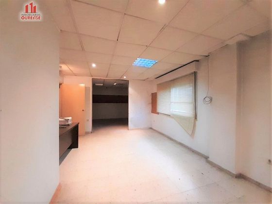 Foto 1 de Oficina en alquiler en Couto con terraza y ascensor