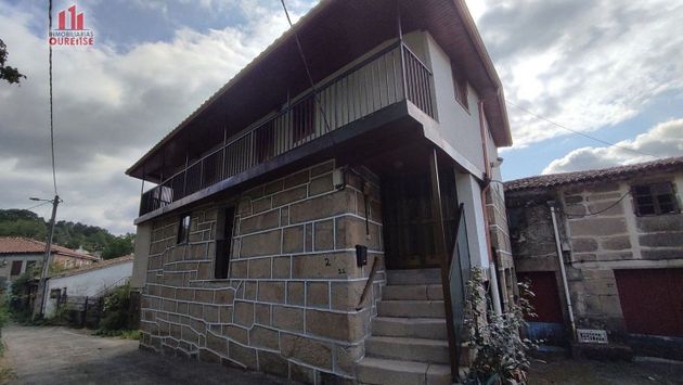 Foto 2 de Casa en venda a Nogueira de Ramuín de 3 habitacions amb balcó