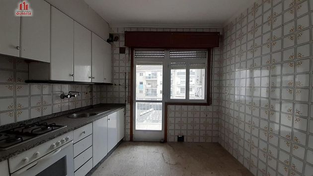 Foto 1 de Pis en venda a Couto de 4 habitacions amb balcó i calefacció