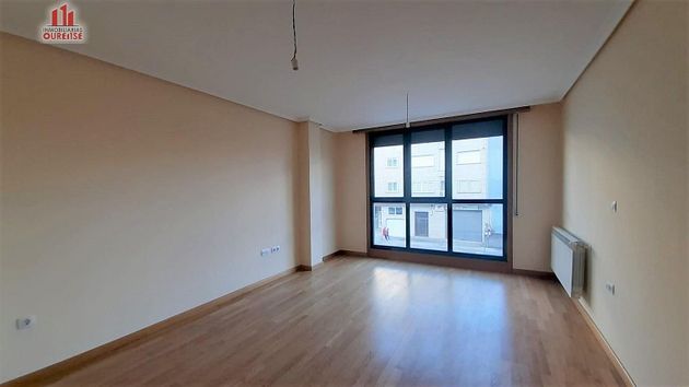 Foto 2 de Pis en venda a Xinzo de Limia de 3 habitacions amb terrassa i garatge