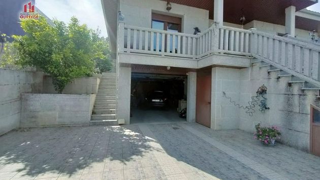 Foto 2 de Casa en venta en Barbadás de 5 habitaciones con terraza y garaje