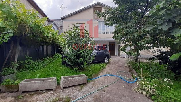 Foto 2 de Chalet en venta en Pereiro de Aguiar (O) de 5 habitaciones con garaje y jardín