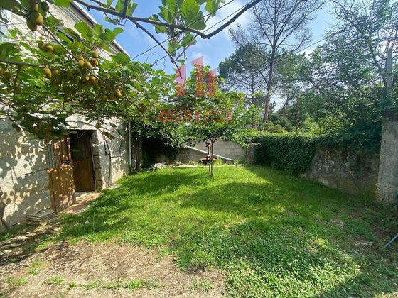 Foto 2 de Xalet en venda a Castrelo de Miño de 5 habitacions amb terrassa i jardí