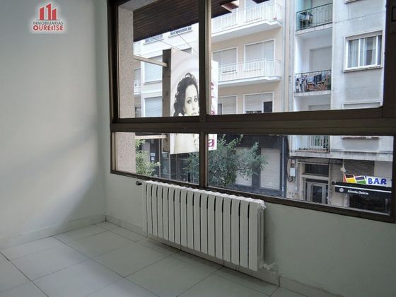 Foto 2 de Oficina en venda a Centro - Ourense amb calefacció i ascensor