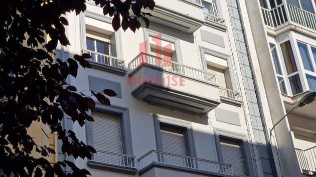 Foto 1 de Pis en venda a Centro - Ourense de 4 habitacions amb terrassa i balcó