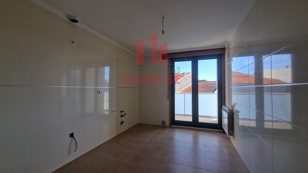 Foto 2 de Pis en venda a Xinzo de Limia de 4 habitacions amb terrassa i garatge