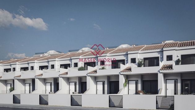 Foto 1 de Casa adossada en venda a Valle del Sol - Rio Park de 2 habitacions amb terrassa i piscina