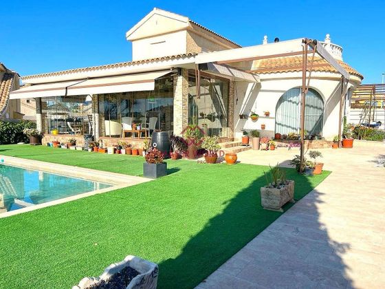 Foto 1 de Chalet en venta en Mazarrón ciudad de 4 habitaciones con terraza y piscina