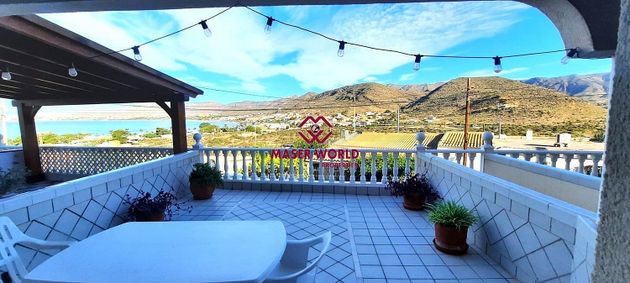 Foto 1 de Dúplex en venta en Perín de 4 habitaciones con terraza y piscina