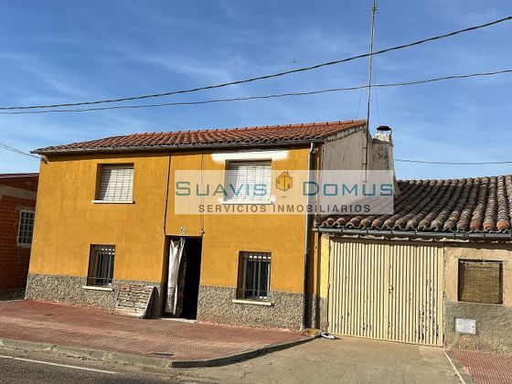 Foto 1 de Casa en venda a Valcabado de 3 habitacions amb garatge