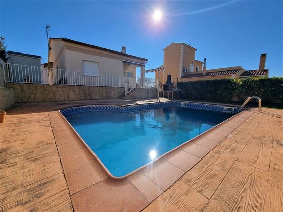 Foto 2 de Chalet en venta en Creixell de 3 habitaciones con terraza y piscina