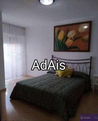 Foto 1 de Pis en venda a avenida De la República Argentina de 4 habitacions amb terrassa i balcó