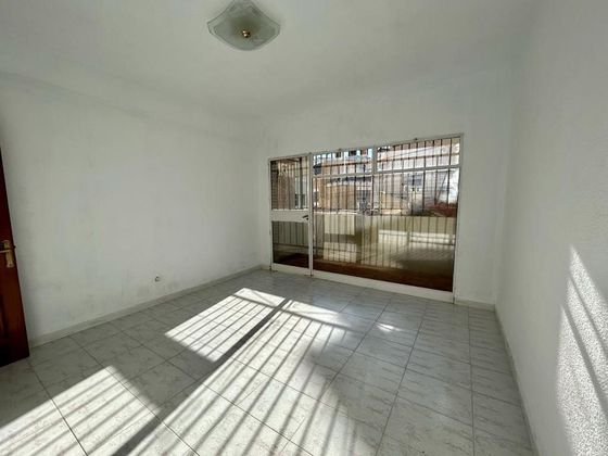 Foto 1 de Piso en venta en Pedregalejo de 3 habitaciones con terraza y garaje