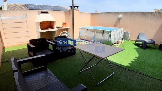 Foto 2 de Casa adossada en venda a Torres Torres de 4 habitacions amb terrassa i garatge
