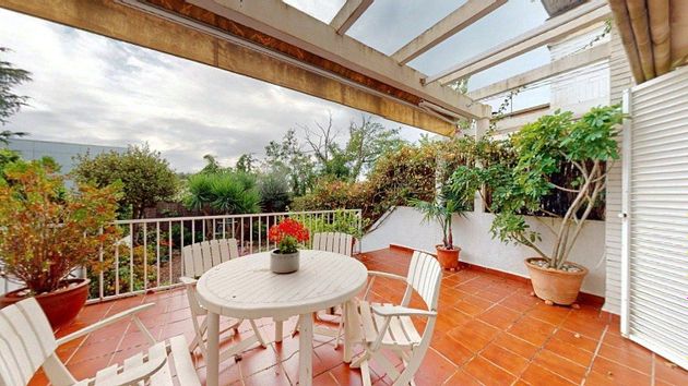 Foto 2 de Casa en venta en Vallcarca i els Penitents de 3 habitaciones con terraza y piscina