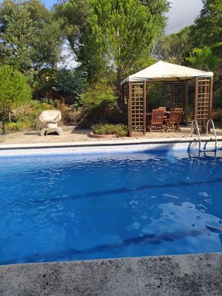 Foto 2 de Chalet en venta en Caldes de Malavella de 6 habitaciones con terraza y piscina