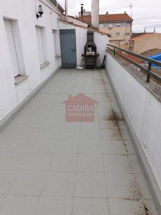 Foto 1 de Pis en venda a Villamayor de 4 habitacions amb terrassa i calefacció