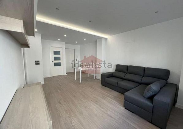 Foto 1 de Alquiler de piso en Centro - Salamanca de 3 habitaciones con muebles y calefacción