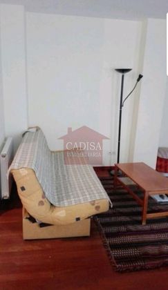 Foto 2 de Piso en alquiler en Universidad - Dominicos de 1 habitación con muebles y calefacción