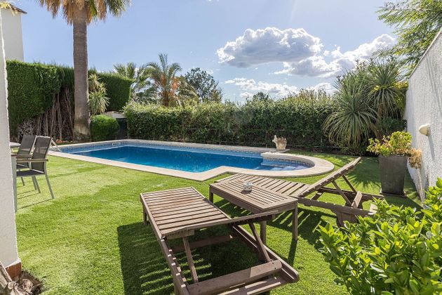 Foto 1 de Chalet en venta en calle Els Tallats de 4 habitaciones con terraza y piscina