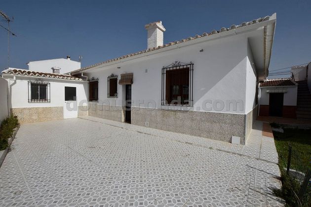 Foto 1 de Casa en venta en Cuevas del Becerro de 3 habitaciones con terraza y garaje
