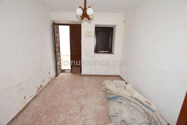 Foto 2 de Casa en venda a Cuevas del Becerro de 3 habitacions amb balcó