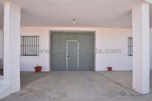 Foto 2 de Casa en venta en Ronda de 4 habitaciones con terraza y garaje