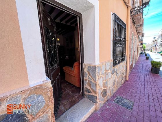Foto 2 de Casa adossada en venda a calle Mayor de 4 habitacions amb terrassa i balcó