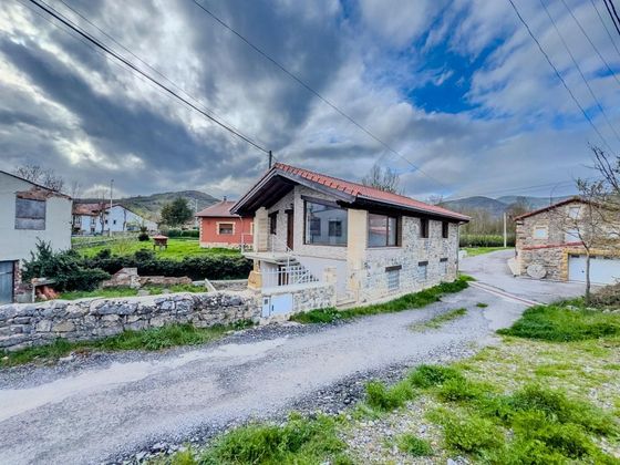 Foto 1 de Casa en venda a Hermandad de Campoo de Suso de 3 habitacions amb terrassa