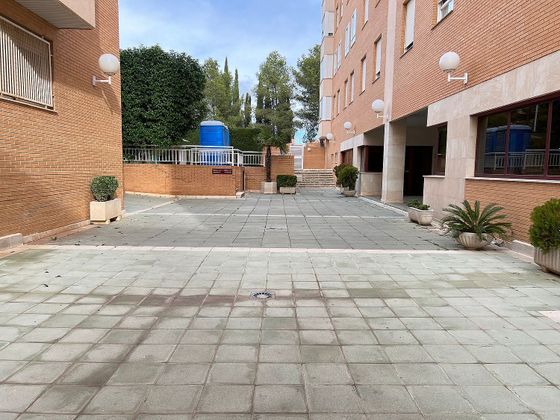 Foto 2 de Venta de piso en calle Concepción Arenal de 3 habitaciones con piscina y garaje