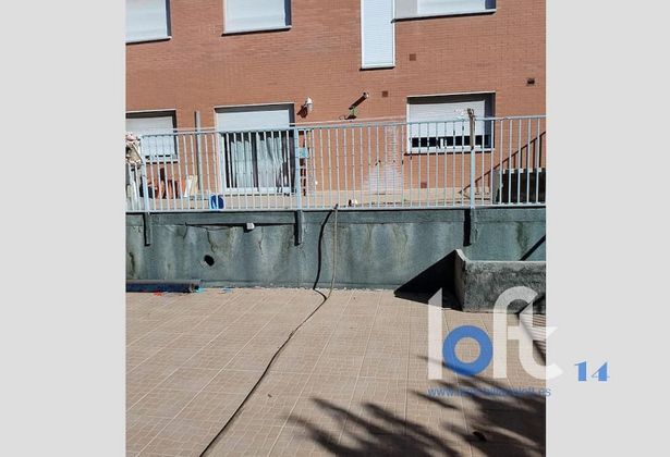 Foto 2 de Pis en venda a San José Obrero de 4 habitacions amb terrassa i piscina