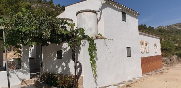 Foto 2 de Casa en venda a Bítem de 4 habitacions amb terrassa i jardí