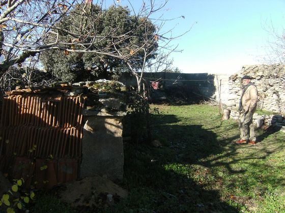 Foto 1 de Venta de casa en Villaseco de los Reyes de 4 habitaciones con piscina y jardín