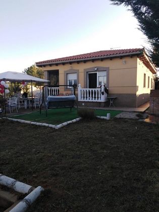 Foto 1 de Casa rural en venda a Calvarrasa de Arriba de 3 habitacions amb terrassa i piscina