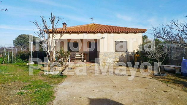 Foto 1 de Casa rural en venda a Calvarrasa de Arriba de 3 habitacions amb jardí