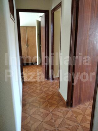 Foto 2 de Venta de piso en Garrido Norte - Chinchibarra de 3 habitaciones con calefacción