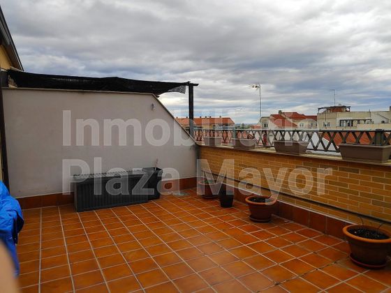Foto 2 de Venta de ático en Castellanos de Moriscos de 2 habitaciones con terraza y garaje