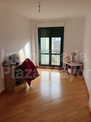 Foto 2 de Pis en venda a Castellanos de Moriscos de 3 habitacions amb garatge i balcó