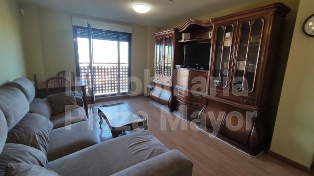 Foto 1 de Piso en venta en Vistahermosa de 3 habitaciones con garaje y balcón