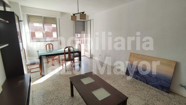 Foto 1 de Venta de piso en Pizarrales de 3 habitaciones con garaje y balcón