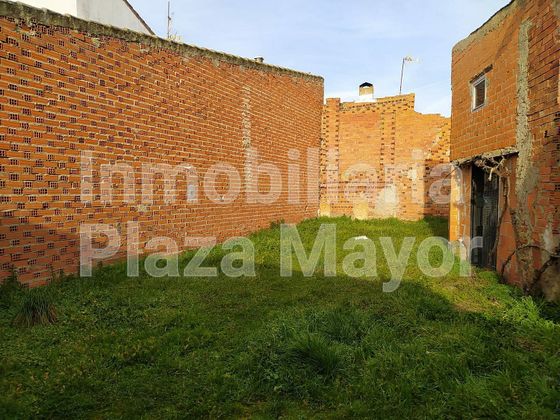 Foto 2 de Casa en venda a Cubo de Tierra del Vino (El) de 3 habitacions amb garatge i jardí