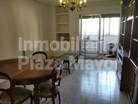 Foto 1 de Pis en venda a Delicias - San Isidro de 3 habitacions amb terrassa i garatge