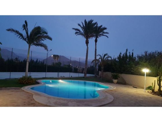 Foto 2 de Xalet en venda a pasaje Madriles Ds Los Puertos de 5 habitacions amb terrassa i piscina